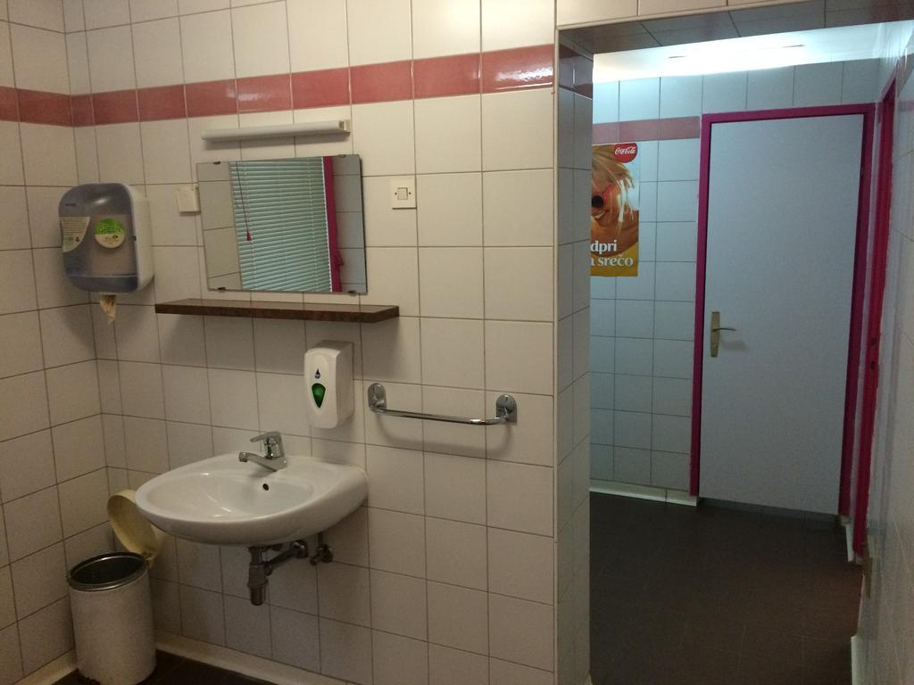 Simple Accommodation Vodmat Ljubljana Exterior photo